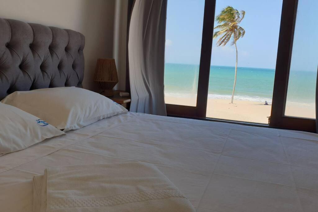 1st Beachfront Deluxe B102 In Dream Cumbuco * Caucaia
