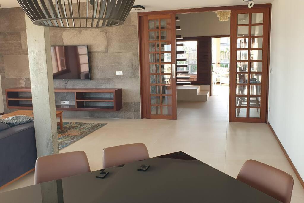 1st Beachfront Deluxe B102 In Dream Cumbuco Apartment *