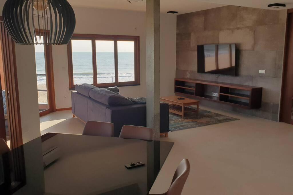 1st Beachfront Deluxe B102 In Dream Cumbuco Apartment *